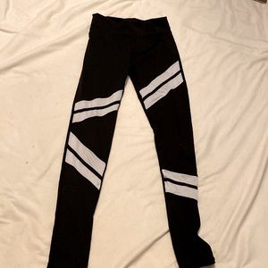 s/m black and white leggings